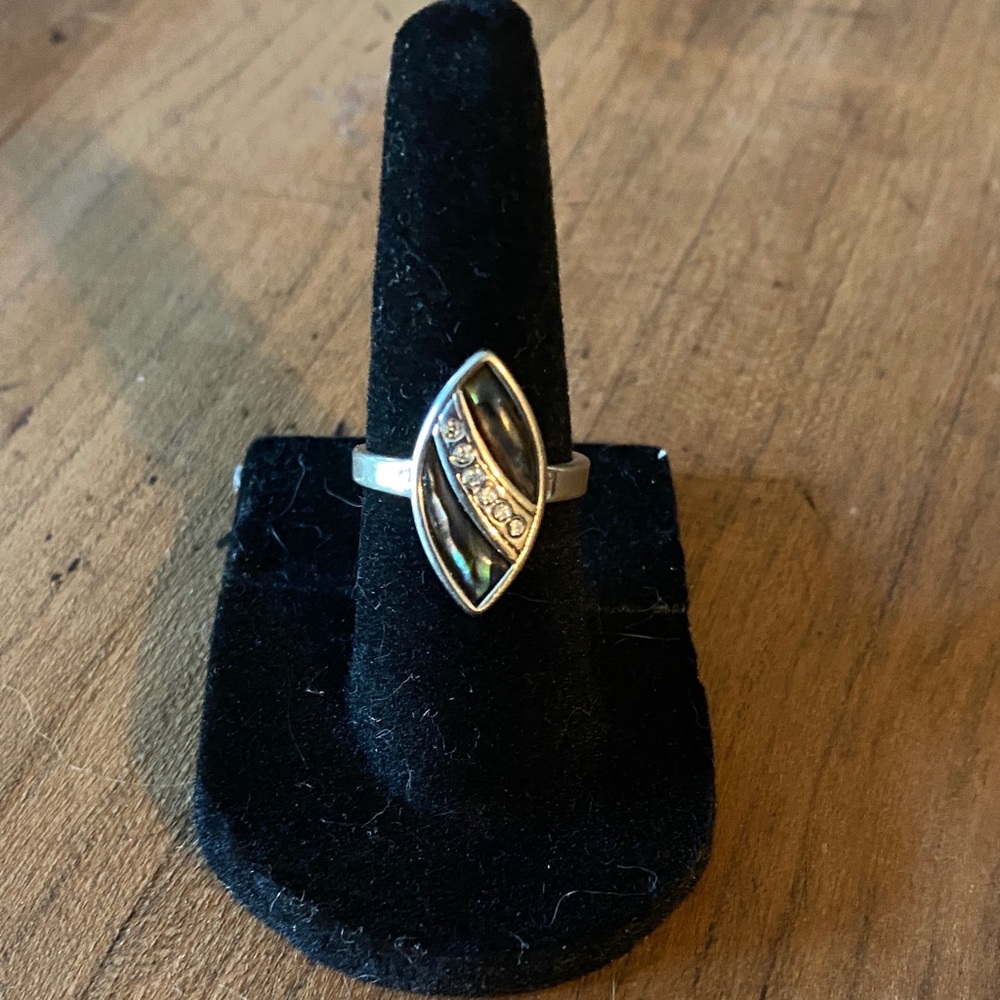 Elegant Silver and Abalone Ring